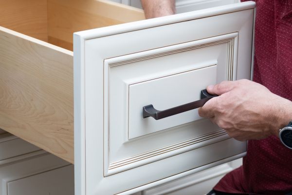 Cost of Cabinet Handle Installation in Missoula